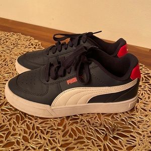 PUMA Navy Red and White Youth size 5